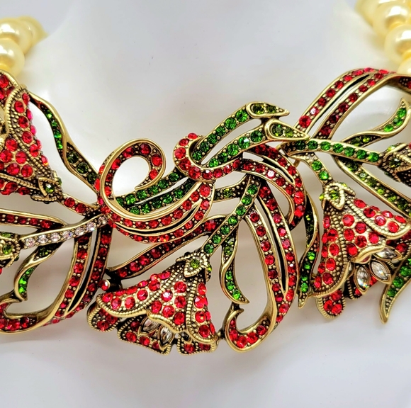 Heidi Daus Garnet Swarovski Crystal Tulip Necklace with Ivory Cream Pearls - Picture 4 of 9